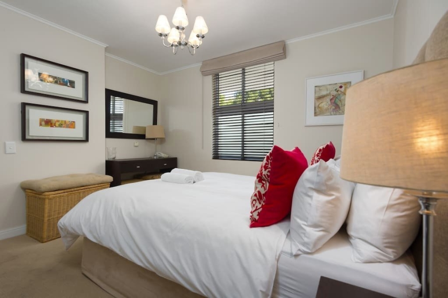 To Let 1 Bedroom Property for Rent in Mouille Point Western Cape
